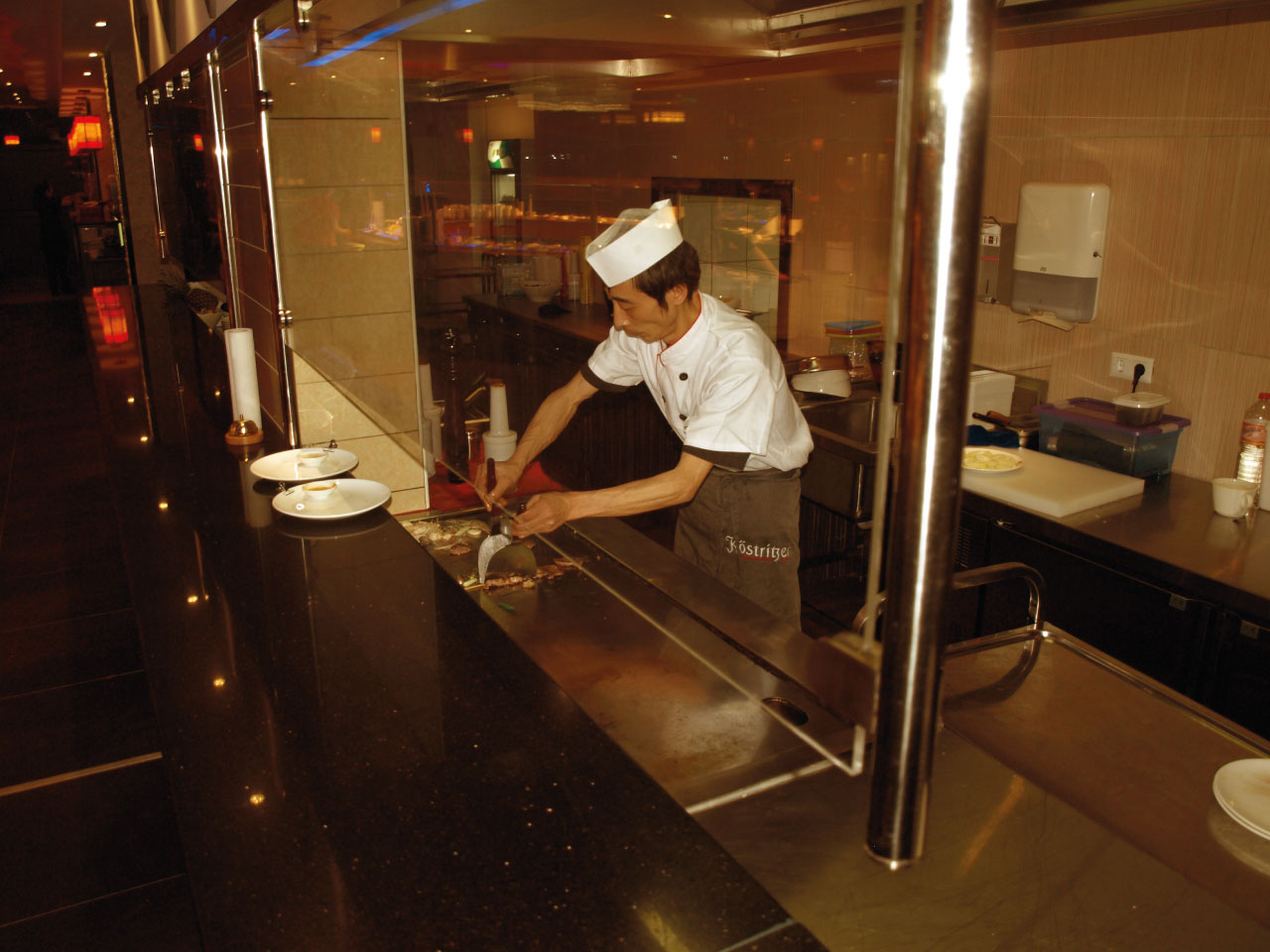 hyl_images_1280x960_restaurant_1